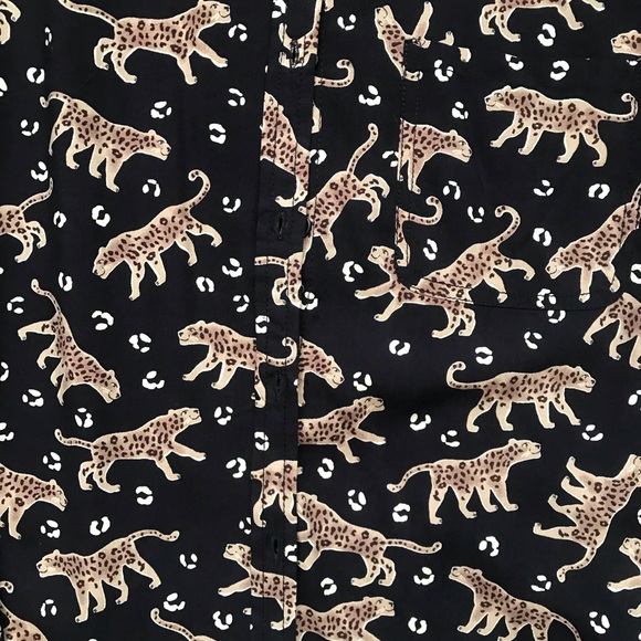 NWOT Beach Lunch Lounge Collection Black Leopard Animal Print Button Down Shirt - Picture 5 of 7